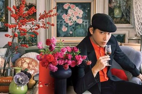 Cháu trai gia tộc giàu có bậc nhất Việt Nam 'đưa cả mùa xuân vào nhà', một chi tiết khiến cộng đồng 'choáng váng'