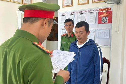 Bắt nhân viên nhà hàng dùng cồn pha chế rượu làm 2 du khách nước ngoài tử vong