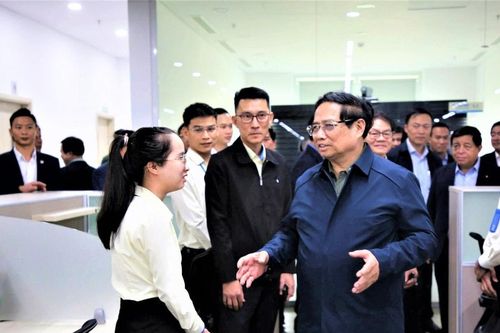 Thủ tướng: Giải quyết thủ tục đầu tư thực chất, hiệu quả vì lợi ích của quốc gia và nhân dân