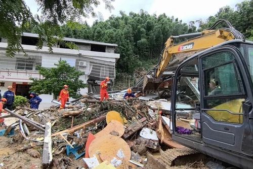 Lở đất kinh hoàng tại Trung Quốc: Chủ tịch Tập Cận Bình chỉ đạo tổng lực cứu hộ