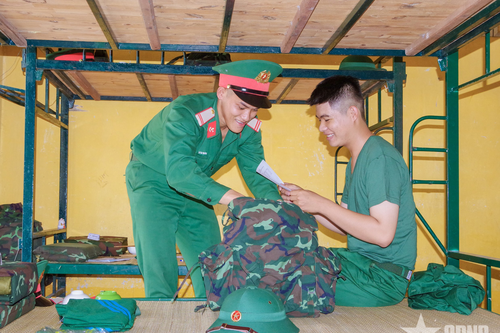 Nhập ngũ bao lâu thì được nghỉ phép?
