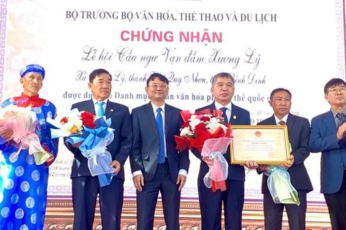 Bình Định đón nhận Bằng di sản văn hóa phi vật thể quốc gia Lễ hội cầu ngư Vạn đầm Xương Lý