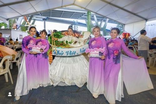 Việt Nam mang văn hóa ẩm thực đến lễ hội văn hóa Chingay Parade 2025 ở Singapore