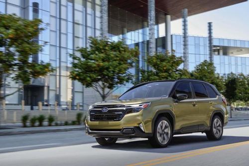 Ra mắt Subaru Forester Hybrid giá quy đổi khoảng 900 triệu đồng