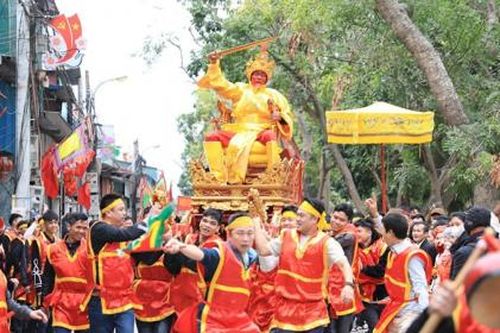 Hà Nội: Độc đáo nghi lễ 'rước vua, chúa giả' tại lễ hội đền Sái