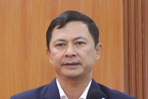 Trưởng ban Tổ chức Tỉnh ủy và Phó Chủ tịch tỉnh Hà Tĩnh xin nghỉ hưu trước tuổi