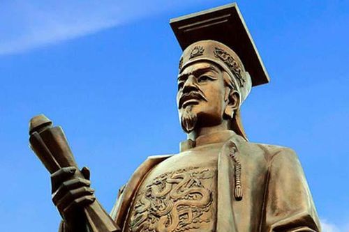 Vị vua nào có nhiều hoàng hậu nhất sử Việt?