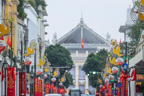 'Không còn cửa nào khác là thúc đẩy doanh nghiệp tư nhân'