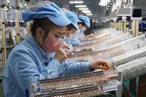 Công nghiệp điện tử Việt Nam trước thời cơ và thách thức từ cuộc chiến thuế quan