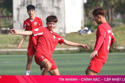 Vận động viên thể thao thành tích cao sôi nổi tập luyện đầu năm mới