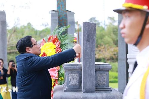 Thủ tướng tri ân các Anh hùng liệt sỹ, Mẹ Việt Nam Anh hùng tại Quảng Nam