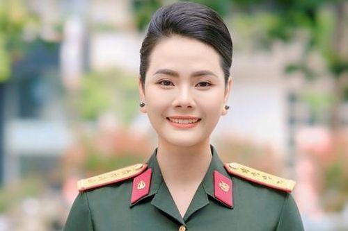 Lương Nguyệt Anh: Nữ nghệ sĩ mặc áo lính đa tài