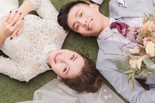 Chuyện tình đẹp của cầu thủ Phan Văn Đức và cô giáo Nhật Linh