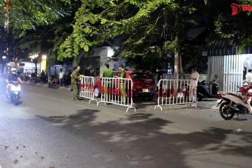 Một tài xế tử vong trong ô tô đậu ven đường ở Biên Hòa