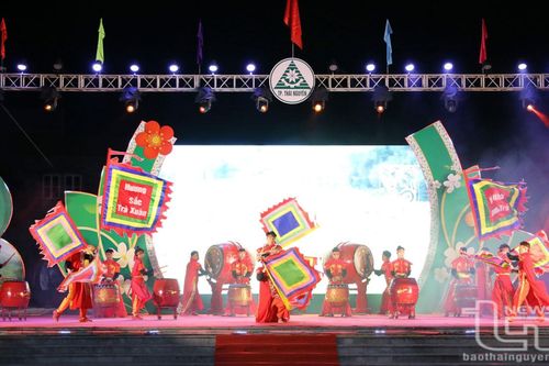 Khai mạc Lễ hội Hương sắc trà xuân - vùng chè đặc sản Tân Cương