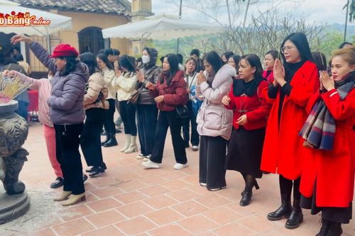 Trẩy hội đầu xuân - nét đẹp văn hóa nguồn cội