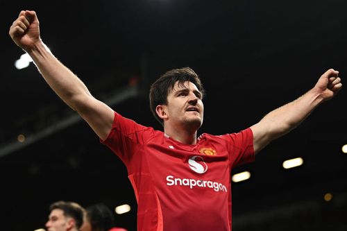 Maguire ghi bàn bù giờ, Man Utd chật vật thắng đội sắp xuống hạng