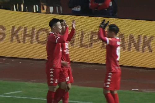 Hải Phòng 2-0 TP.HCM: Siêu phẩm đánh đầu ngược
