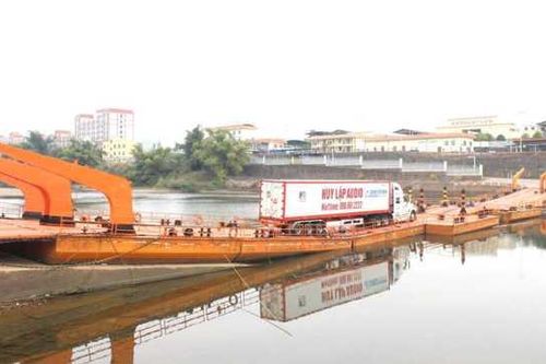 Quảng Ninh: đẩy mạnh xuất khẩu thương mại qua cửa khẩu Móng Cái