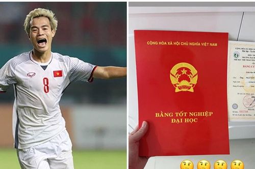 Văn Toàn khoe bằng tốt nghiệp đại học loại giỏi sau 10 năm vừa học vừa đá bóng