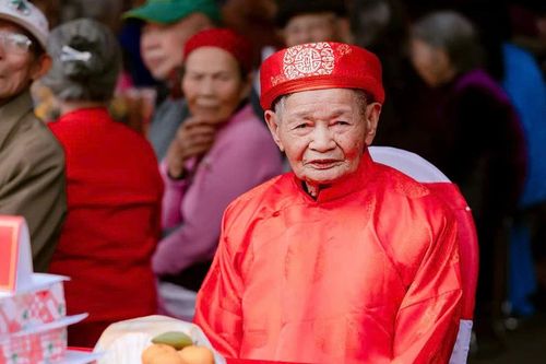 Ngày của những bóng cả