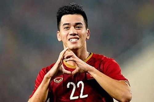 Tiến Linh được 'đổi màu' huy chương ASEAN Cup sau 1 tháng chờ đợi