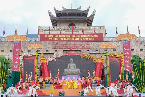 Bắc Giang khai mạc Tuần Văn hóa - Du lịch và khai hội Xuân Tây Yên Tử