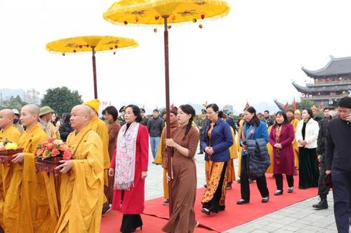 Hà Nam: Chính thức khai hội Xuân Tam Chúc 2025 - Linh thiêng hội tụ