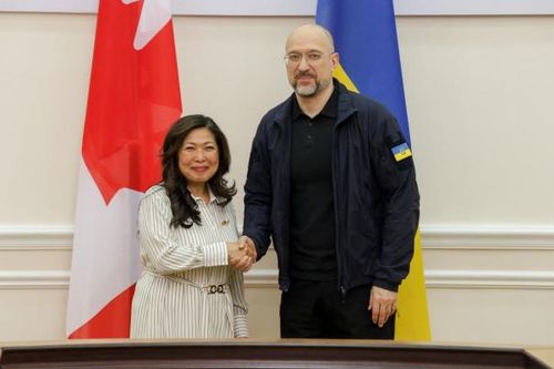 Canada và EU tăng cường quan hệ thương mại trước áp lực thuế quan của Mỹ