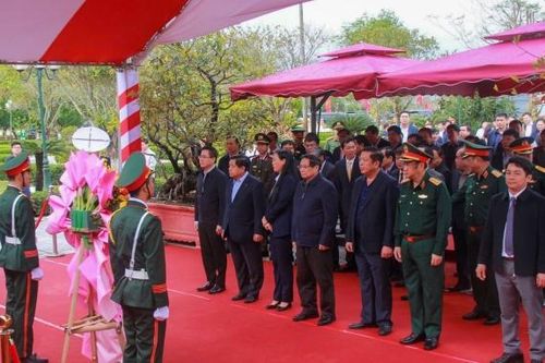 Thủ tướng Phạm Minh Chính dâng hương tưởng niệm cố Thủ tướng Phạm Văn Đồng