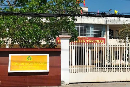 Quan hệ bất chính với vợ người khác, trung tá công an ở An Giang bị cách chức