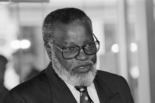 Cựu Tổng thống Namibia Sam Nujoma qua đời