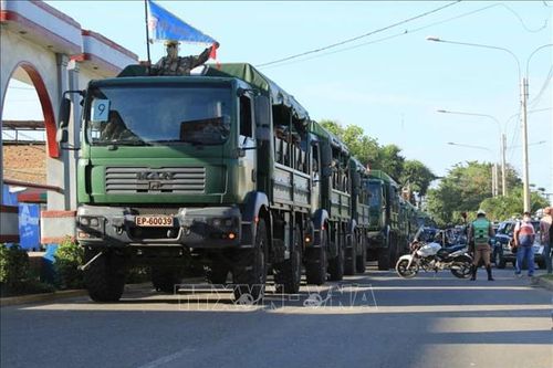 Ecuador tạm đóng cửa biên giới với Colombia và Peru