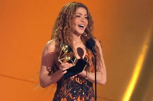 Người đàn ông bên cạnh Shakira sau khi chia tay