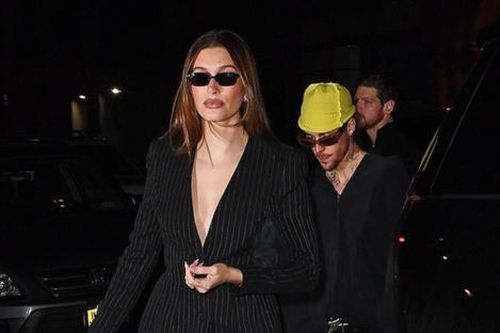 Hailey Bieber căng thẳng khi đi cùng Justin Bieber giữa tin đồn rạn nứt
