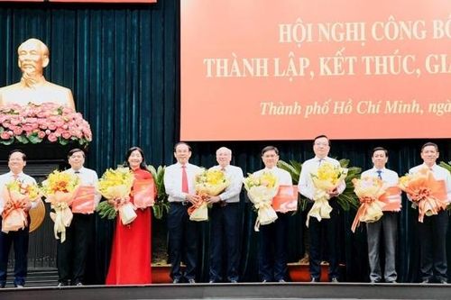 Nhân sự địa phương: Bổ nhiệm lãnh đạo tại Hòa Bình, Thanh Hóa, TP. Hồ Chí Minh