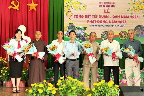 Đoàn kết, nghĩa tình 'Tết Quân - Dân'
