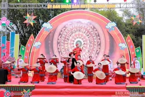 Tràng Định: Khai mạc lễ hội Lồng Thồng Bủng Kham, thị trấn Thất Khê Xuân Ất Tỵ năm 2025