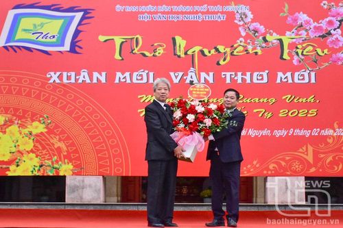 Ngày thơ Nguyên tiêu 2025: Xuân mới, vần thơ mới