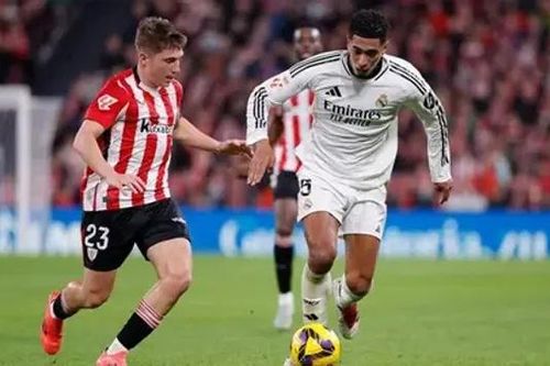 Real Madrid lỡ cơ hội nới khoảng cách với nhóm bám đuổi