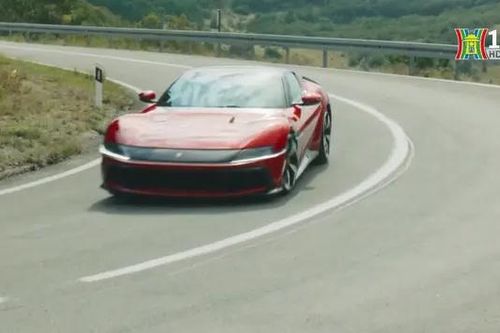 Ferrari đạt kỷ lục doanh số trong năm 2024