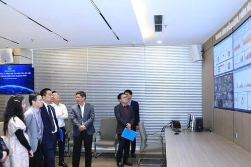 Tin tức đặc biệt trên báo in Hànôịmới ngày 9-2-2025