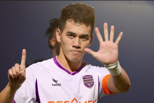 Cán mốc 100 bàn thắng, Tiến Linh mơ vô địch V-League