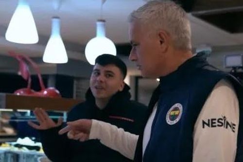 Cử chỉ đẹp của Mourinho