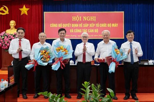 Bình Dương: 3 lãnh đạo xin nghỉ hưu trước tuổi