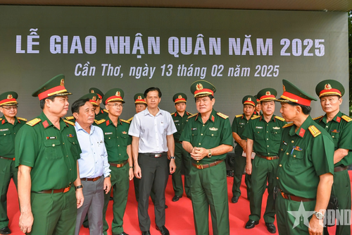 Tư lệnh Quân khu 9 kiểm tra công tác chuẩn bị giao nhận quân tại Cần Thơ