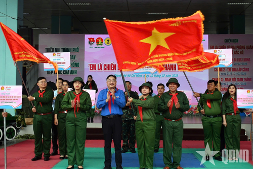 Thiếu nhi TP Hồ Chí Minh thi đua chào mừng 50 năm non sông thống nhất