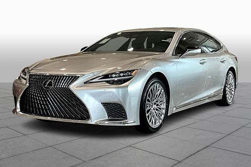Lexus LS ngừng bán vì 'siêu ế ẩm' cả năm bán chỉ 3 chiếc