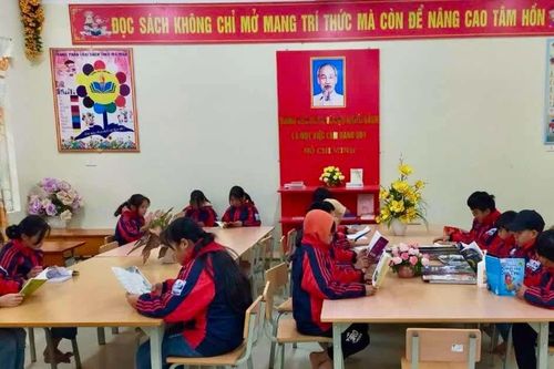 Linh hoạt ứng phó, chủ động phòng rét cho học sinh vùng cao