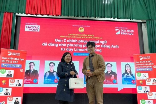 Gen Z Trường THPT Việt Đức sôi động tìm hiểu phương pháp học tiếng Anh tư duy
